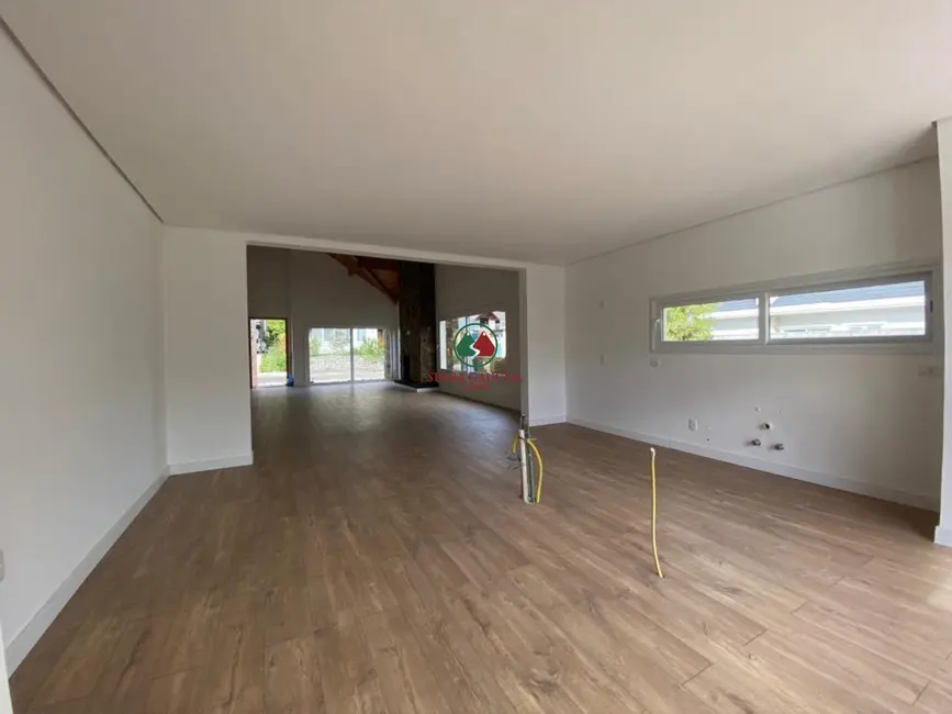 Foto 8 de Casa com 3 quartos à venda, 271m2 em Gramado - RS