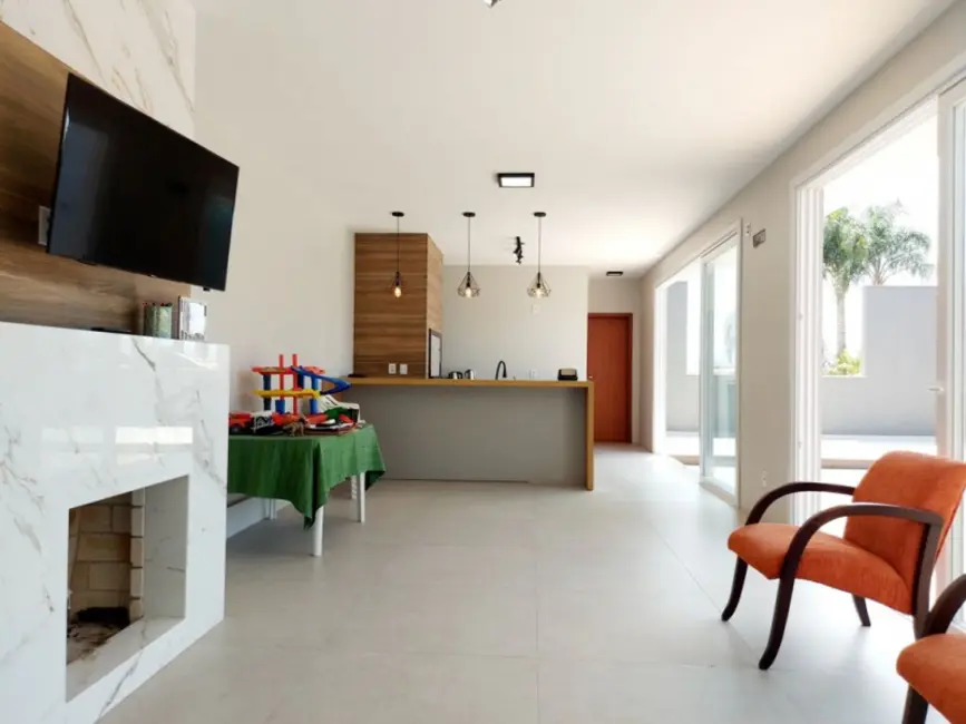 Foto 2 de Casa com 2 quartos à venda, 170m2 em Encosta do Sol, Estancia Velha - RS