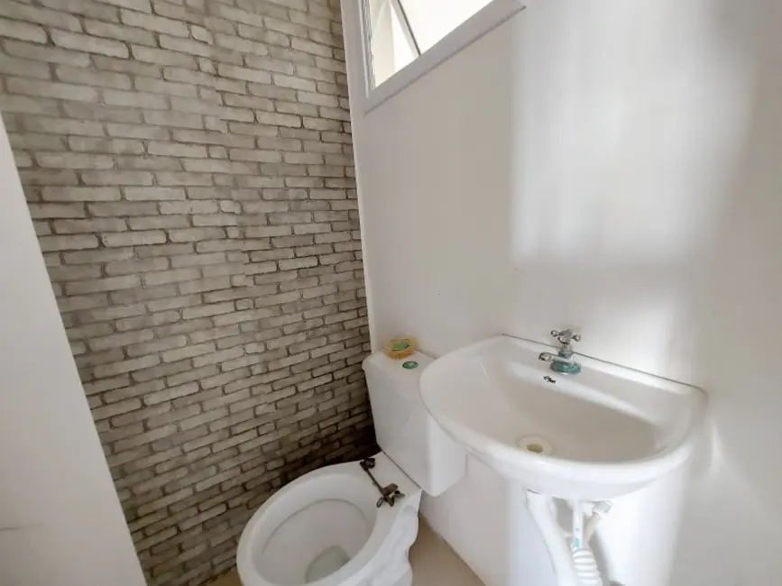 Casa com 2 quartos para alugar, 57m2 em Canudos, Novo Hamburgo - RS - imagem 5 Foto 5 de Casa com 2 quartos para alugar, 57m2 em Canudos, Novo Hamburgo - RS