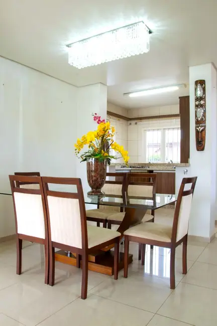 Casa com 3 quartos à venda, 157m2 em Campo Bom - RS - imagem 4 Foto 4 de Casa com 3 quartos à venda, 157m2 em Campo Bom - RS