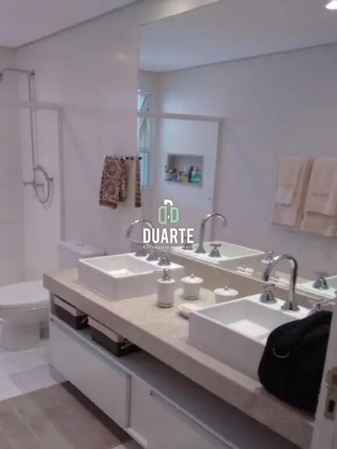 Foto 8 de Casa com 4 quartos à venda, 350m2 em Enseada, Guaruja - SP