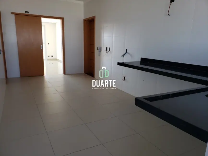 Foto 6 de Apartamento com 4 quartos à venda, 210m2 em Embaré, Santos - SP