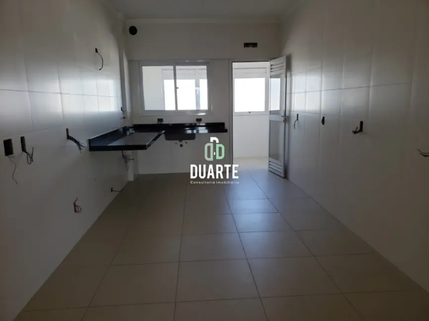 Foto 5 de Apartamento com 4 quartos à venda, 210m2 em Embaré, Santos - SP