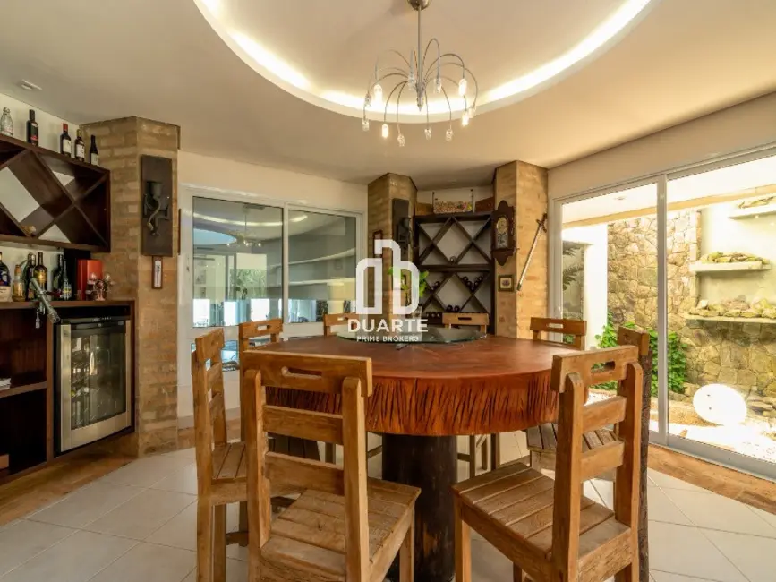 Foto 4 de Casa com 10 quartos à venda, 1440m2 em Balneário Praia do Pernambuco, Guaruja - SP