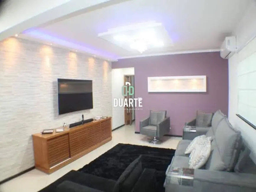 Foto 3 de Casa com 3 quartos à venda, 300m2 em Boqueirão, Santos - SP