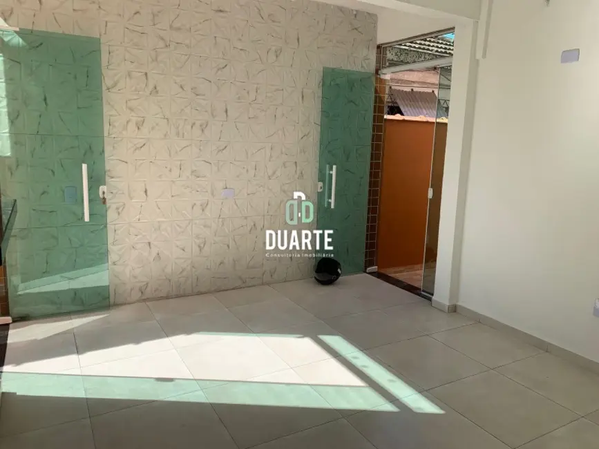 Foto 1 de Casa com 2 quartos à venda, 60m2 em Chico de Paula, Santos - SP