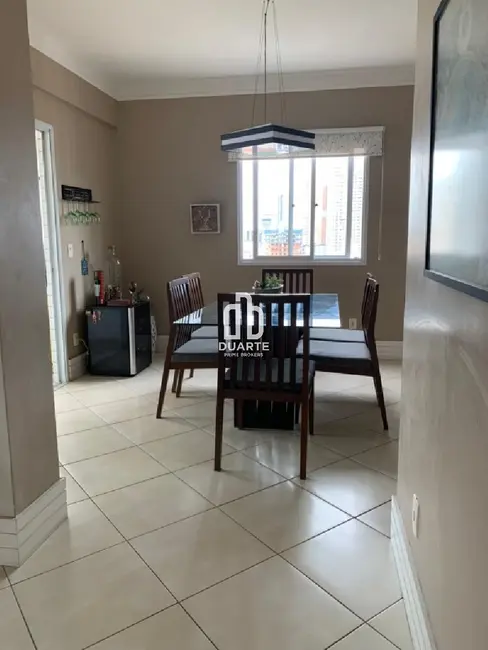 Apartamento com 3 quartos à venda, 180m2 em Pompéia, Santos - SP - imagem 4 Foto 4 de Apartamento com 3 quartos à venda, 180m2 em Pompéia, Santos - SP