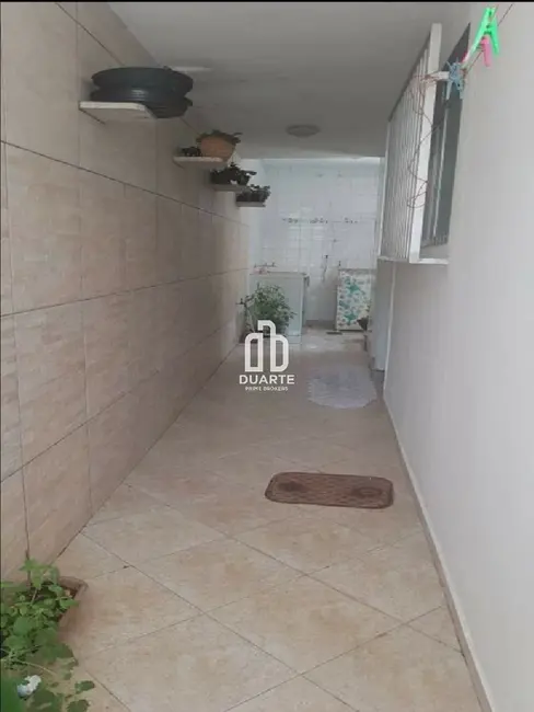 Foto 6 de Casa com 3 quartos à venda, 240m2 em Parque Bitaru, Sao Vicente - SP
