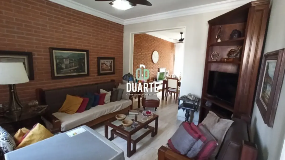 Foto 2 de Casa com 2 quartos à venda, 140m2 em Vila Belmiro, Santos - SP
