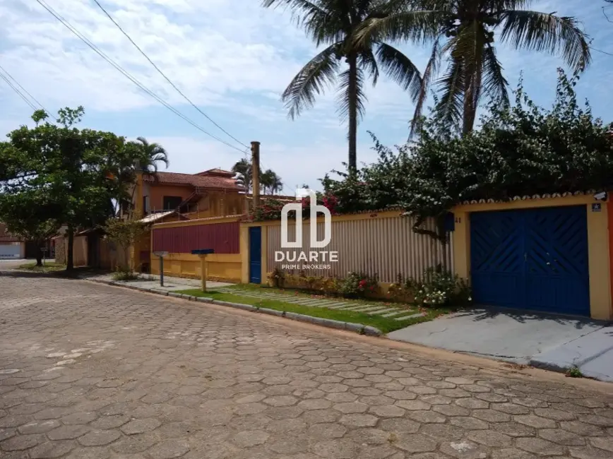 Foto 2 de Casa com 3 quartos à venda, 171m2 em Itanhaem - SP