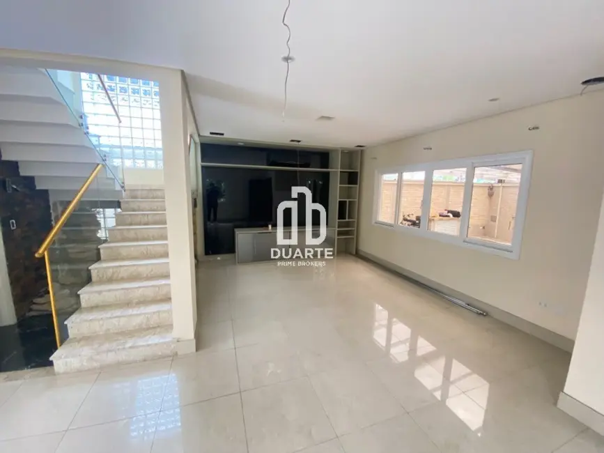 Casa com 3 quartos à venda, 230m2 em Campo Grande, Santos - SP - imagem 8 Foto 8 de Casa com 3 quartos à venda, 230m2 em Campo Grande, Santos - SP