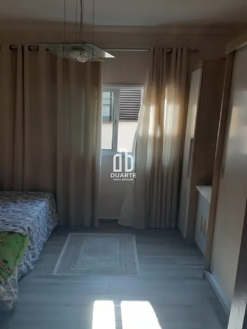 Casa com 2 quartos à venda, 103m2 em Gonzaga, Santos - SP - imagem 9 Foto 9 de Casa com 2 quartos à venda, 103m2 em Gonzaga, Santos - SP