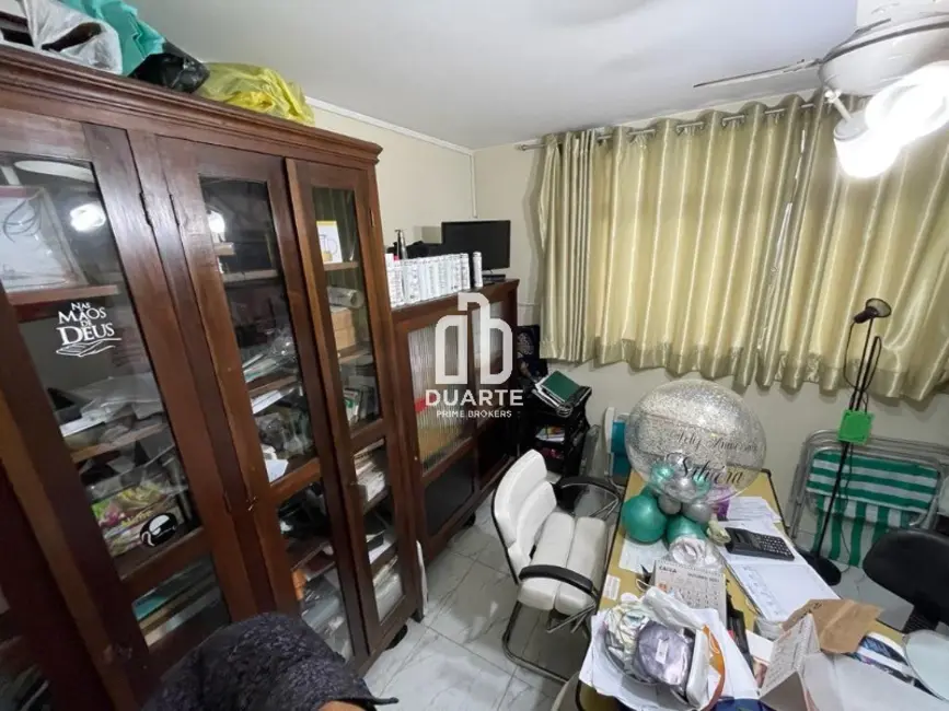 Casa com 3 quartos à venda, 263m2 em Gonzaga, Santos - SP - imagem 4 Foto 4 de Casa com 3 quartos à venda, 263m2 em Gonzaga, Santos - SP