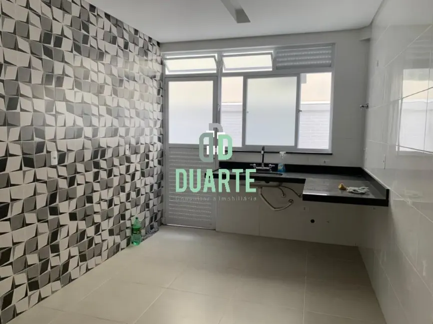 Casa com 3 quartos à venda, 120m2 em Ponta da Praia, Santos - SP - imagem 1 Foto 1 de Casa com 3 quartos à venda, 120m2 em Ponta da Praia, Santos - SP