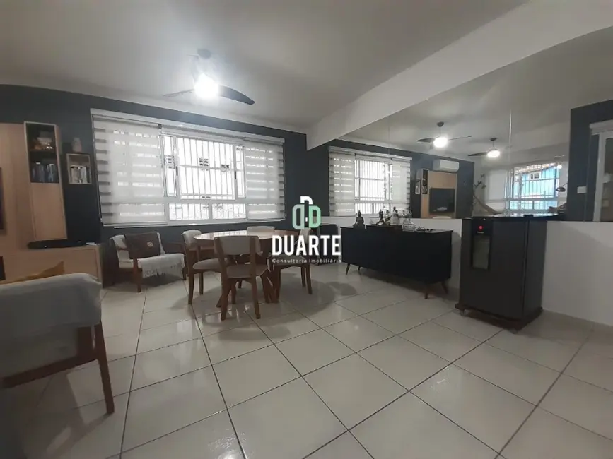 Casa com 3 quartos à venda, 125m2 em Marapé, Santos - SP - imagem 4 Foto 4 de Casa com 3 quartos à venda, 125m2 em Marapé, Santos - SP