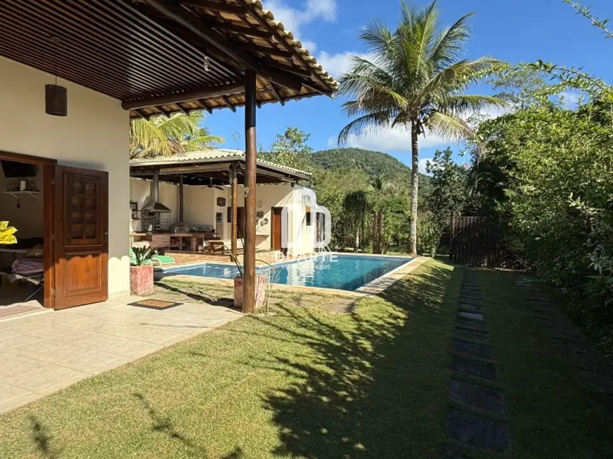 Foto 9 de Casa com 5 quartos à venda, 240m2 em Delfim Verde, Caraguatatuba - SP