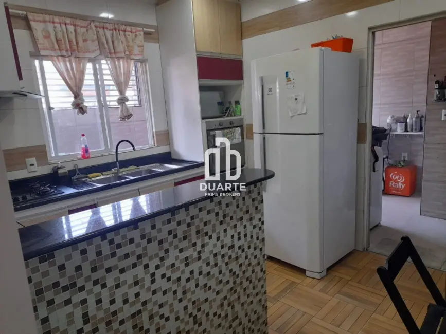 Foto 2 de Casa com 4 quartos à venda, 165m2 em Bom Retiro, Santos - SP