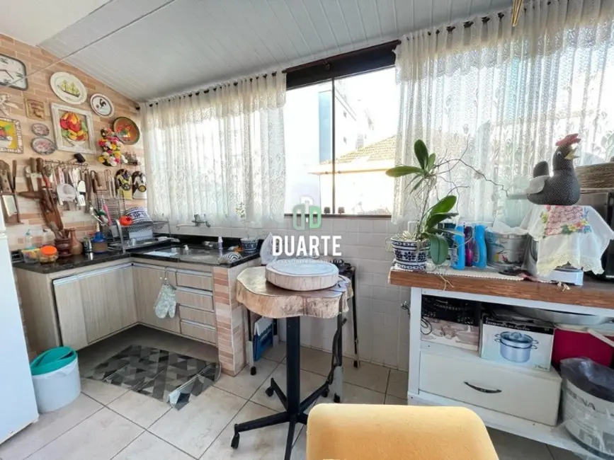 Casa com 3 quartos à venda, 200m2 em Gonzaga, Santos - SP - imagem 8 Foto 8 de Casa com 3 quartos à venda, 200m2 em Gonzaga, Santos - SP