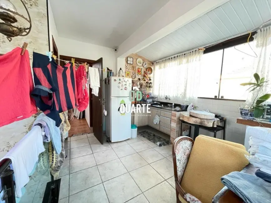 Casa com 3 quartos à venda, 200m2 em Gonzaga, Santos - SP - imagem 9 Foto 9 de Casa com 3 quartos à venda, 200m2 em Gonzaga, Santos - SP