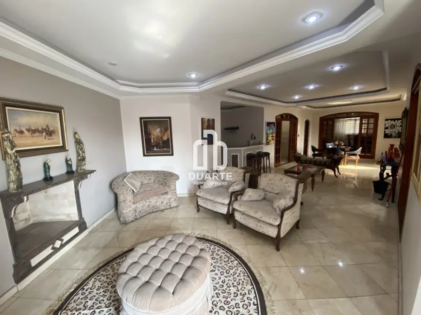 Casa com 4 quartos à venda, 607m2 em Morro Nova Cintra, Santos - SP - imagem 4 Foto 4 de Casa com 4 quartos à venda, 607m2 em Morro Nova Cintra, Santos - SP