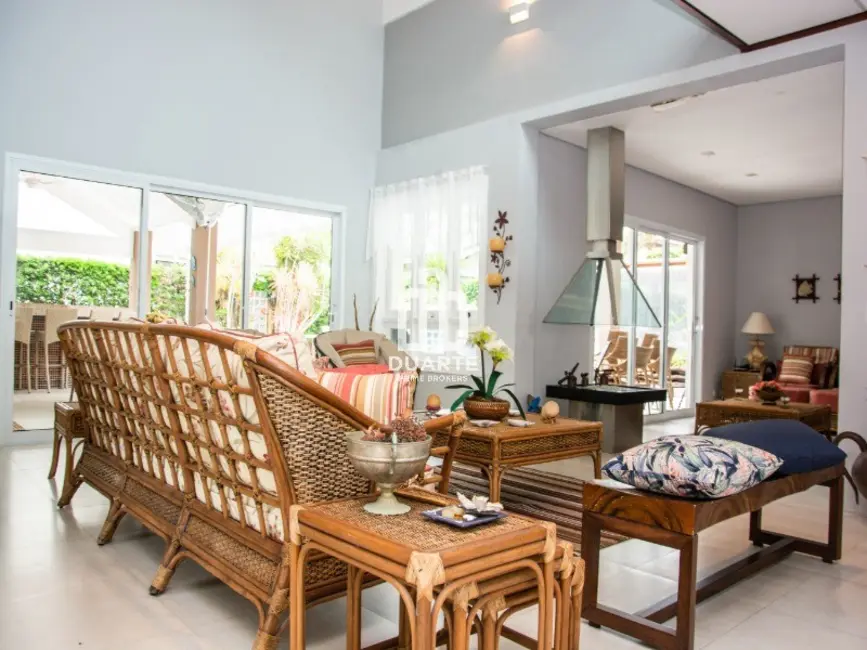 Casa de Condomínio com 6 quartos à venda, 400m2 em Peruibe - SP - imagem 7 Foto 7 de Casa de Condomínio com 6 quartos à venda, 400m2 em Peruibe - SP