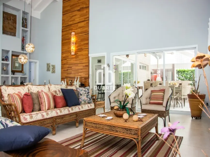 Casa de Condomínio com 6 quartos à venda, 400m2 em Peruibe - SP - imagem 2 Foto 2 de Casa de Condomínio com 6 quartos à venda, 400m2 em Peruibe - SP