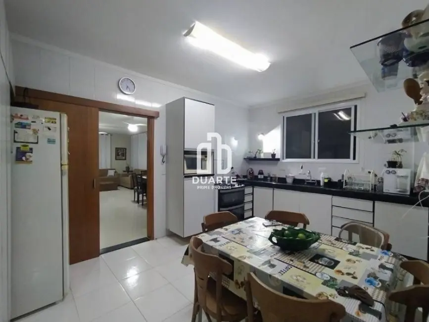 Foto 8 de Casa com 6 quartos à venda, 212m2 em Aparecida, Santos - SP