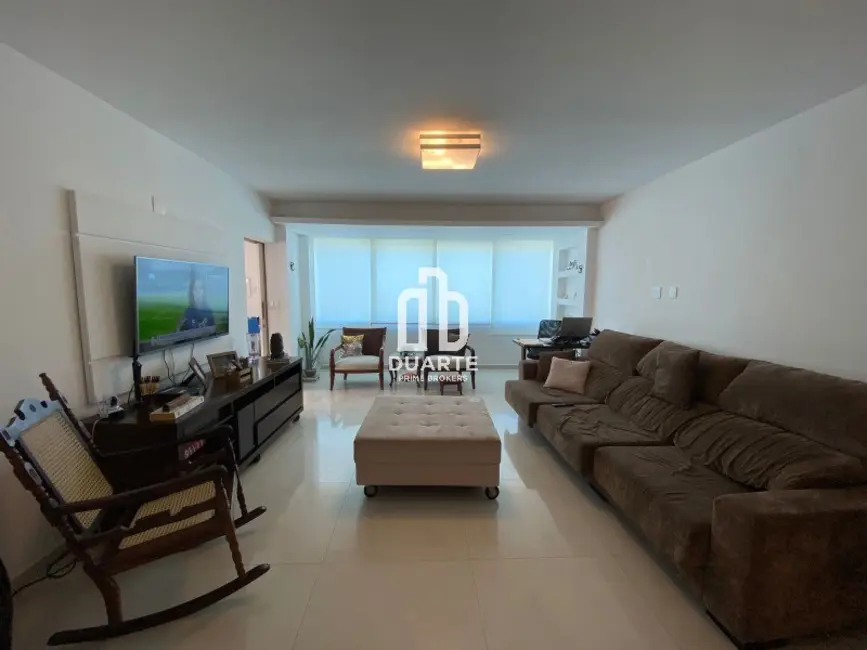 Foto 4 de Apartamento com 3 quartos à venda, 216m2 em Gonzaga, Santos - SP