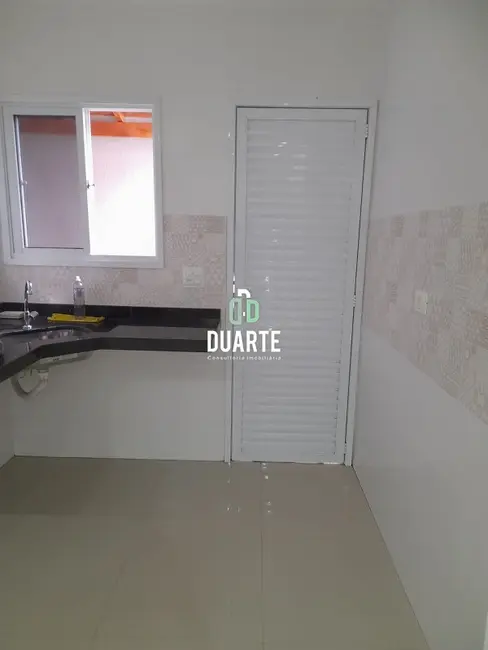 Foto 2 de Casa com 2 quartos à venda, 57m2 em Ocian, Praia Grande - SP