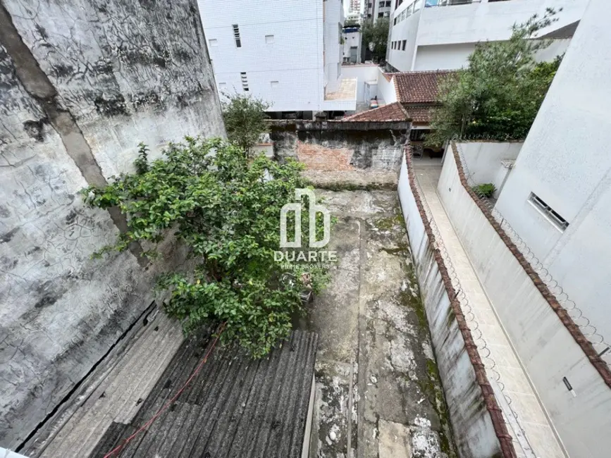 Casa com 4 quartos à venda, 320m2 em Gonzaga, Santos - SP - imagem 3 Foto 3 de Casa com 4 quartos à venda, 320m2 em Gonzaga, Santos - SP