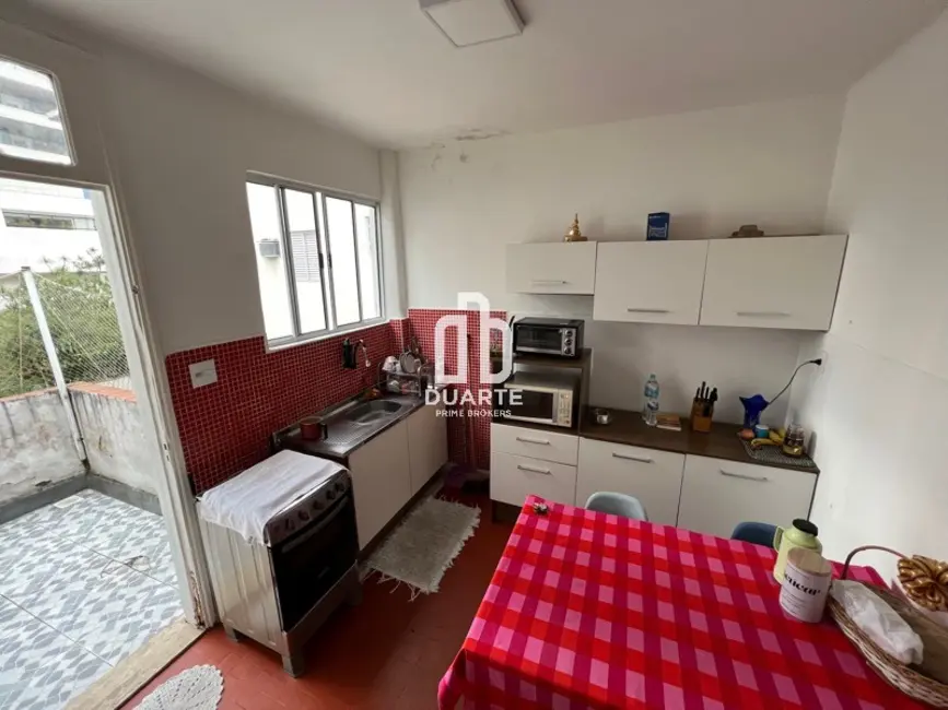 Casa com 4 quartos à venda, 320m2 em Gonzaga, Santos - SP - imagem 7 Foto 7 de Casa com 4 quartos à venda, 320m2 em Gonzaga, Santos - SP