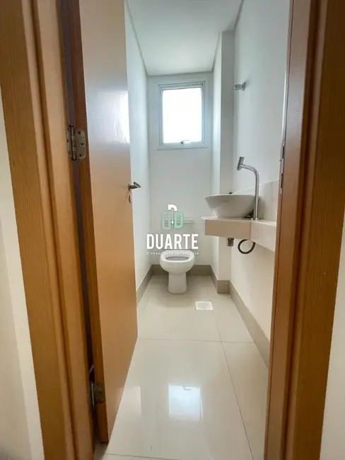 Apartamento com 3 quartos à venda, 251m2 em Gonzaga, Santos - SP - imagem 7 Foto 7 de Apartamento com 3 quartos à venda, 251m2 em Gonzaga, Santos - SP