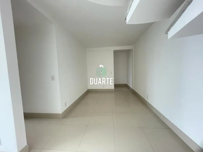 Apartamento com 3 quartos à venda, 251m2 em Gonzaga, Santos - SP - imagem 4 Foto 4 de Apartamento com 3 quartos à venda, 251m2 em Gonzaga, Santos - SP