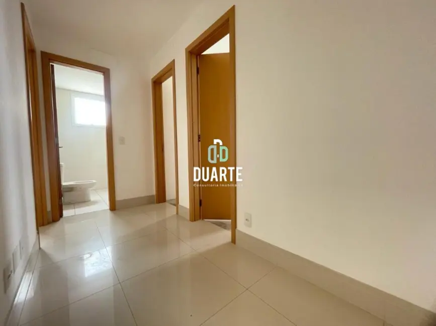 Apartamento com 3 quartos à venda, 251m2 em Gonzaga, Santos - SP - imagem 8 Foto 8 de Apartamento com 3 quartos à venda, 251m2 em Gonzaga, Santos - SP