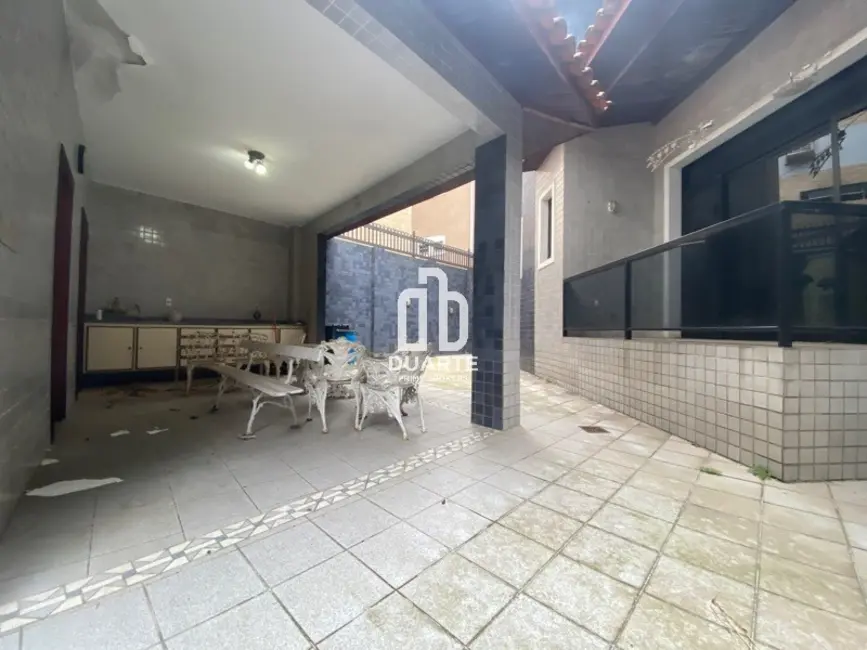 Foto 4 de Casa com 4 quartos à venda, 266m2 em Gonzaga, Santos - SP