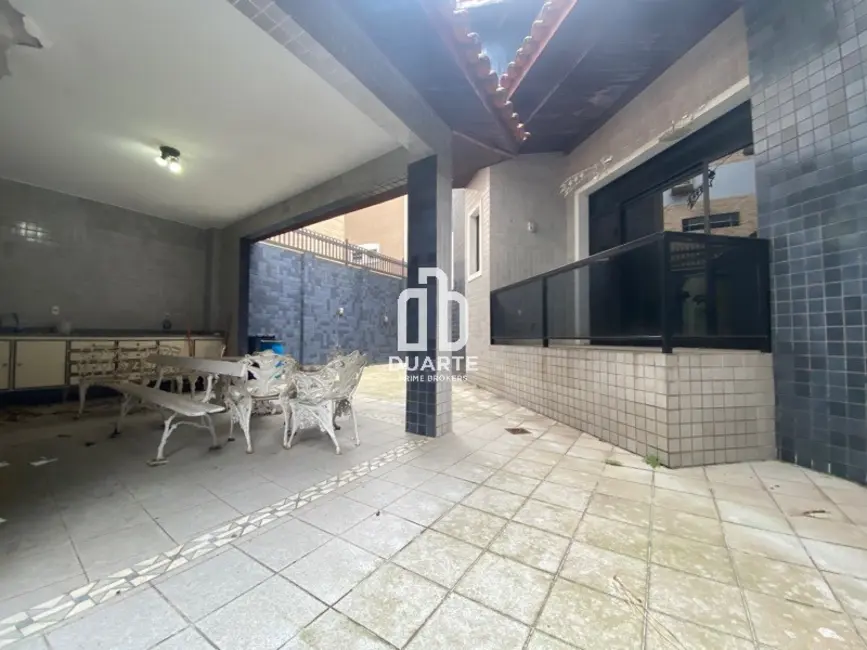 Foto 2 de Casa com 4 quartos à venda, 266m2 em Gonzaga, Santos - SP