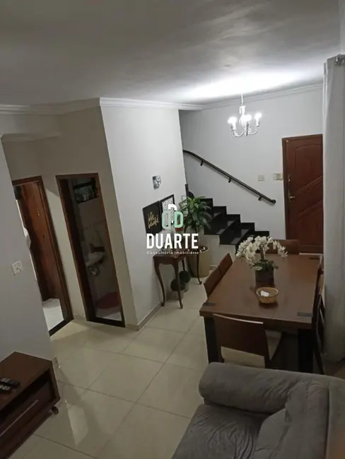 Casa com 5 quartos à venda, 210m2 em Vila Valença, Sao Vicente - SP - imagem 4 Foto 4 de Casa com 5 quartos à venda, 210m2 em Vila Valença, Sao Vicente - SP