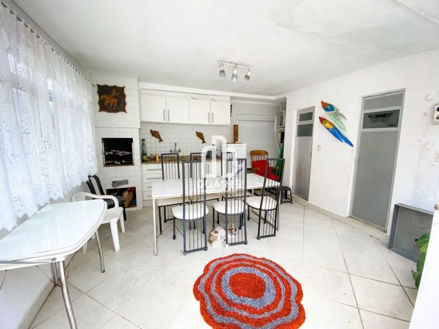 Foto 4 de Casa com 3 quartos à venda, 220m2 em Gonzaga, Santos - SP