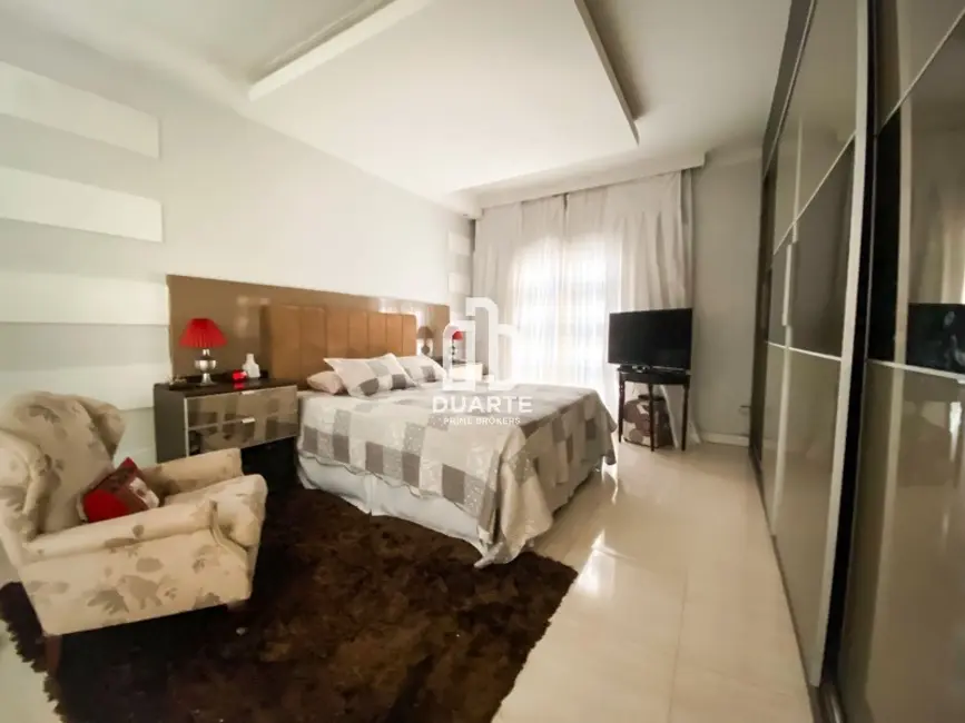 Foto 8 de Casa com 3 quartos à venda, 220m2 em Gonzaga, Santos - SP