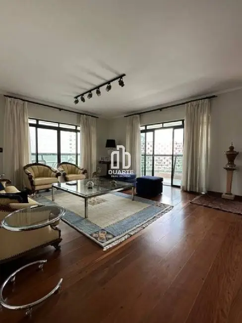 Apartamento com 3 quartos à venda, 350m2 em Gonzaga, Santos - SP - imagem 8 Foto 8 de Apartamento com 3 quartos à venda, 350m2 em Gonzaga, Santos - SP
