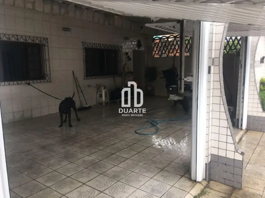 Casa com 3 quartos à venda, 275m2 em Bom Retiro, Santos - SP - imagem 8 Foto 8 de Casa com 3 quartos à venda, 275m2 em Bom Retiro, Santos - SP