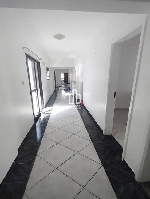 Apartamento com 4 quartos à venda, 210m2 em Guilhermina, Praia Grande - SP - imagem 7 Foto 7 de Apartamento com 4 quartos à venda, 210m2 em Guilhermina, Praia Grande - SP