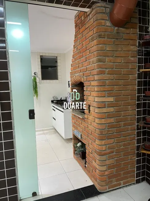 Foto 2 de Casa com 2 quartos à venda, 110m2 em Macuco, Santos - SP