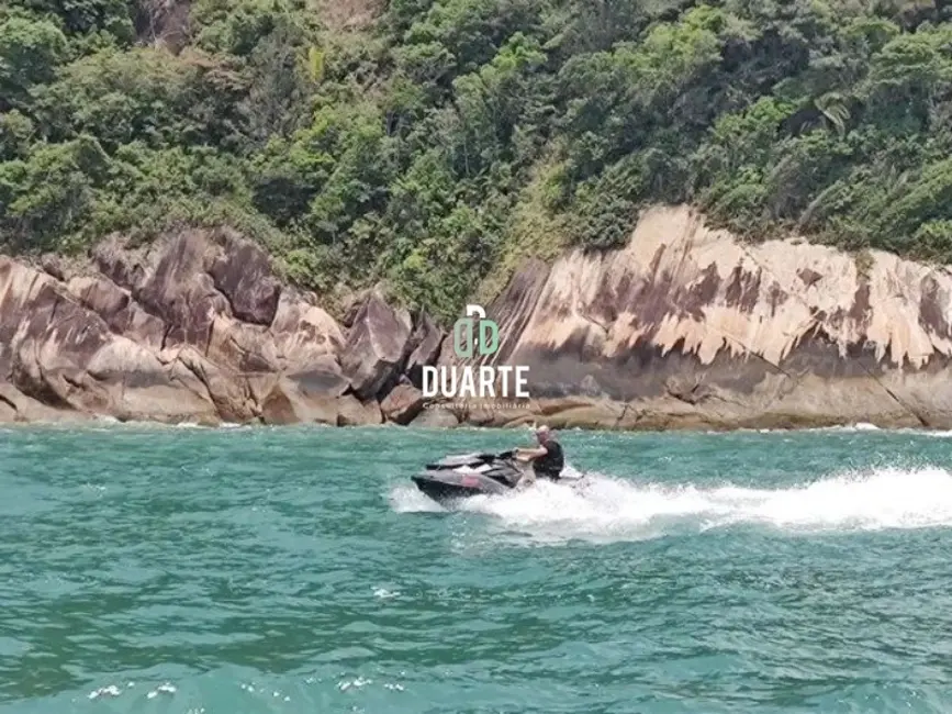 Casa de Condomínio com 5 quartos à venda, 600m2 em Balneário Praia do Pernambuco, Guaruja - SP - imagem 3 Foto 3 de Casa de Condomínio com 5 quartos à venda, 600m2 em Balneário Praia do Pernambuco, Guaruja - SP