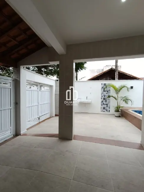 Foto 1 de Casa com 3 quartos à venda, 140m2 em Aviação, Praia Grande - SP