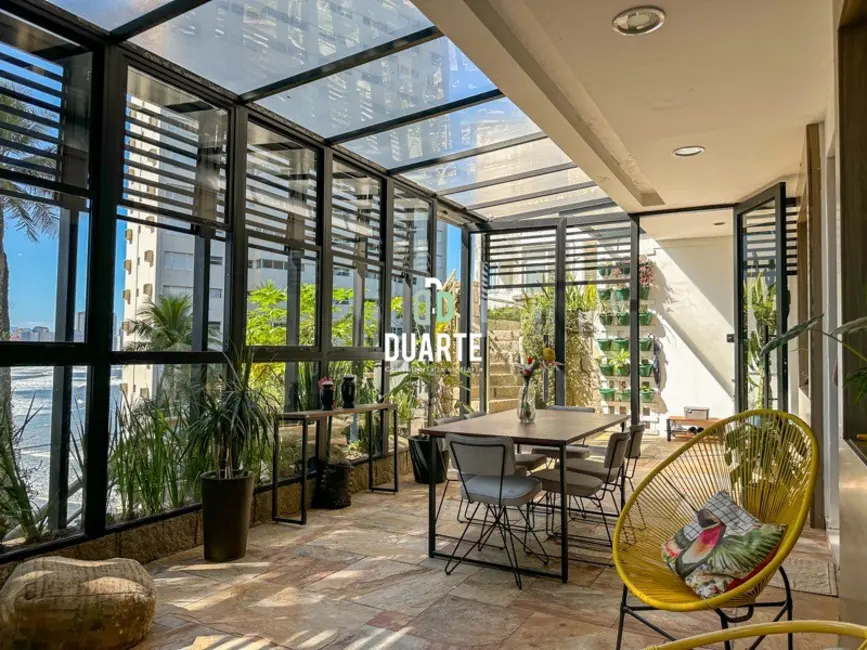 Foto 1 de Casa com 6 quartos à venda, 600m2 em Ilha Porchat, Sao Vicente - SP