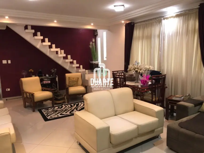 Casa com 3 quartos à venda, 268m2 em Campo Grande, Santos - SP - imagem 4 Foto 4 de Casa com 3 quartos à venda, 268m2 em Campo Grande, Santos - SP