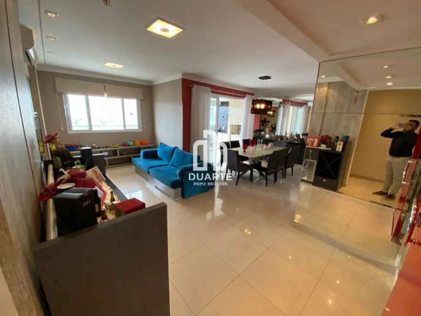 Apartamento com 3 quartos à venda, 166m2 em Pompéia, Santos - SP - imagem 8 Foto 8 de Apartamento com 3 quartos à venda, 166m2 em Pompéia, Santos - SP