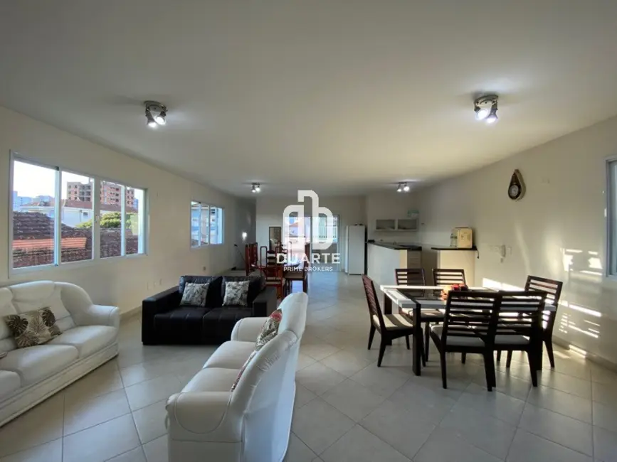 Casa com 5 quartos à venda, 334m2 em Embaré, Santos - SP - imagem 6 Foto 6 de Casa com 5 quartos à venda, 334m2 em Embaré, Santos - SP