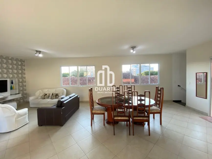 Casa com 5 quartos à venda, 334m2 em Embaré, Santos - SP - imagem 4 Foto 4 de Casa com 5 quartos à venda, 334m2 em Embaré, Santos - SP